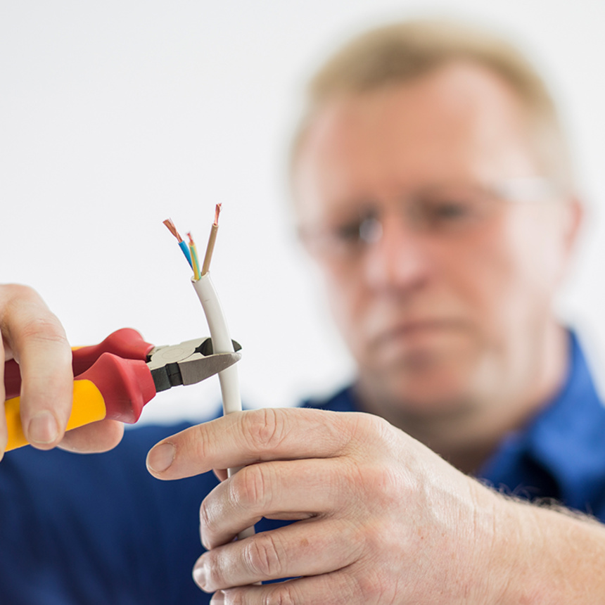 DGUV Vorschrift 3-Check bei Elektro Kleinschroth GmbH in Marktsteft